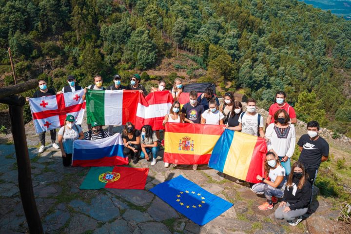 Curso para ajudar a integrar estudantes Erasmus