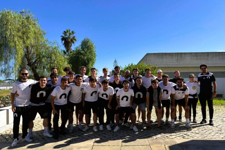 Participação nas competições oficiais universitárias de Futebol 11 inicia com duas vitórias