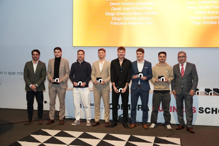 42 estudantes-atletas distinguidos com bolsas de mérito Desportivo e Académico