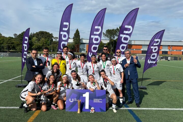Politécnico de Coimbra sagra-se Campeão Nacional Universitário de Futebol 7 Feminino